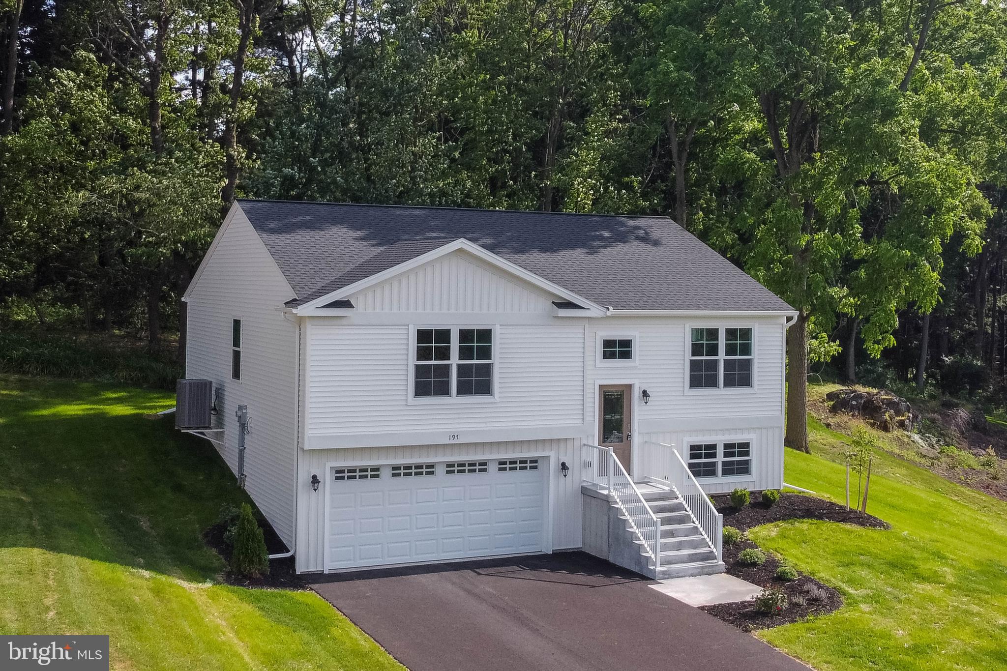 SOUTH GUILFORD HILLS - Residential