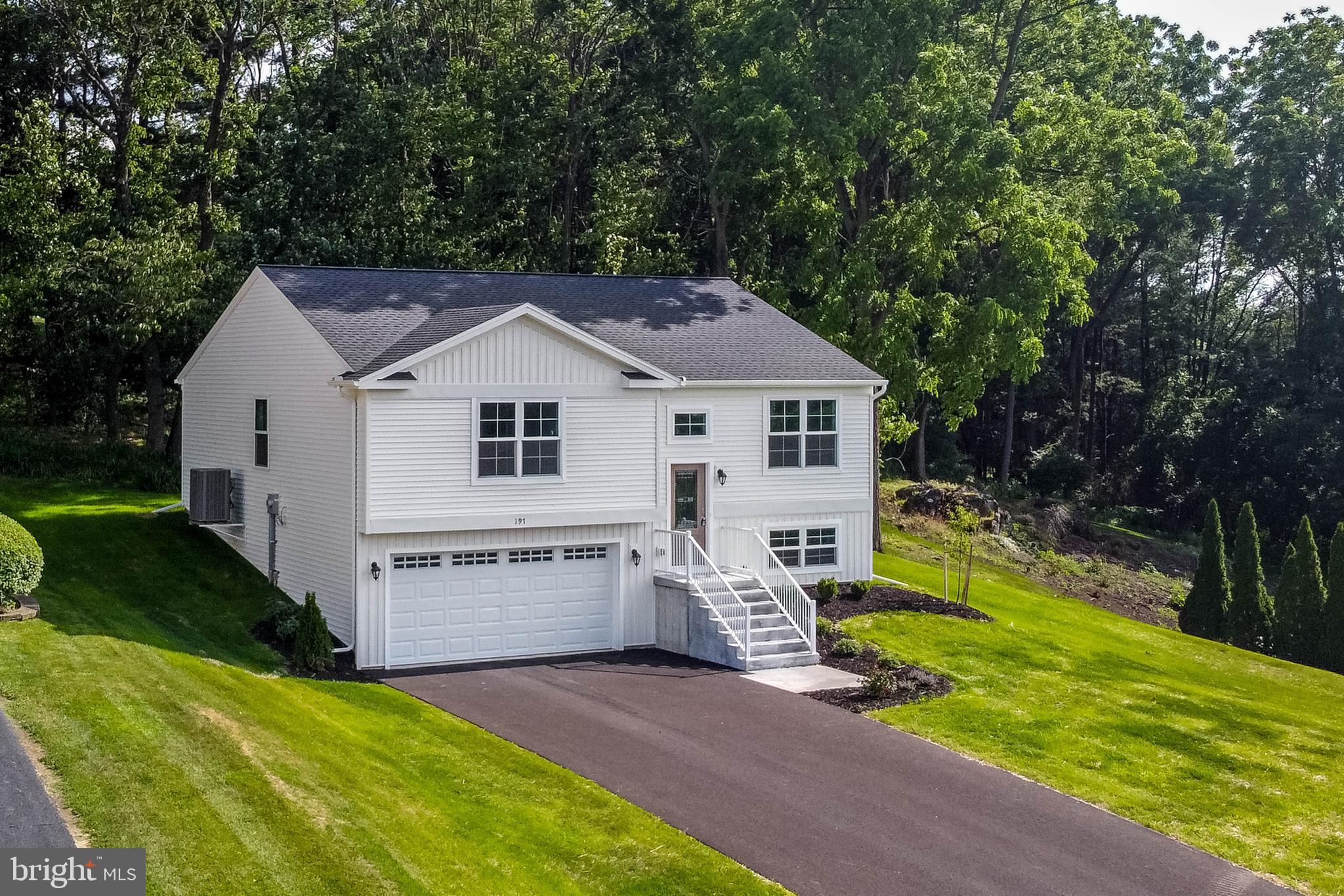 SOUTH GUILFORD HILLS - Residential