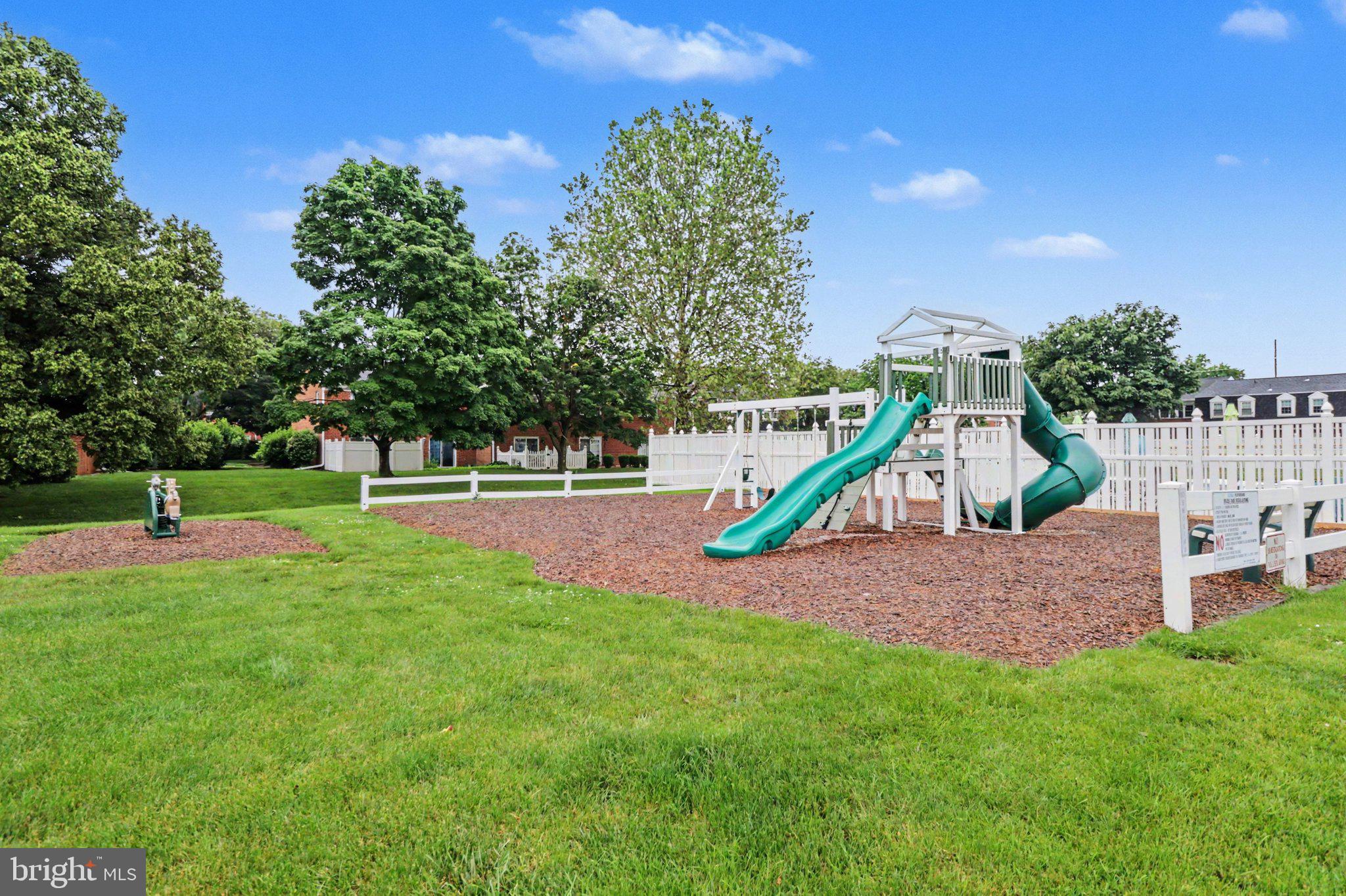 COLONY PARK - Residential