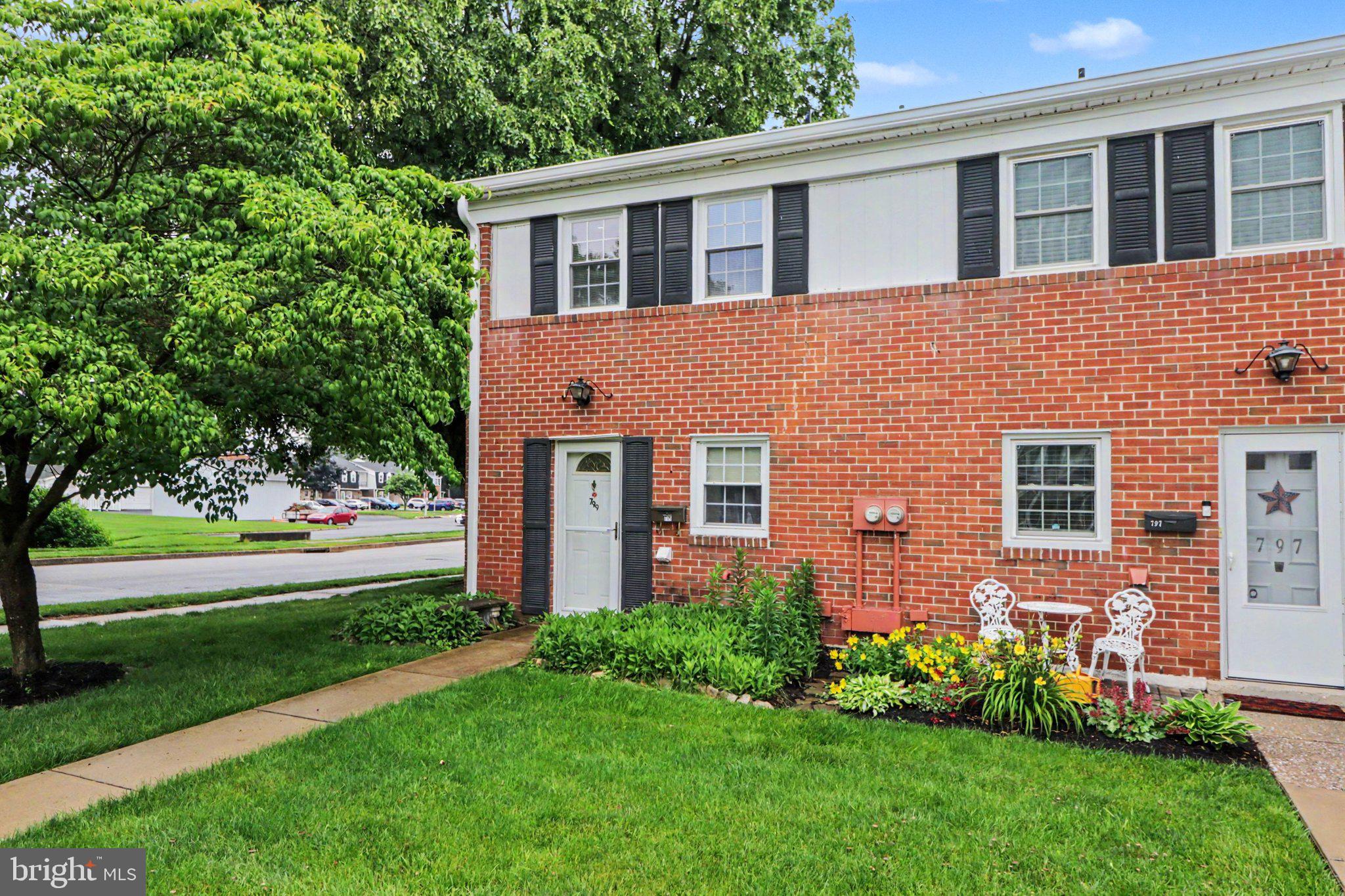 COLONY PARK - Residential