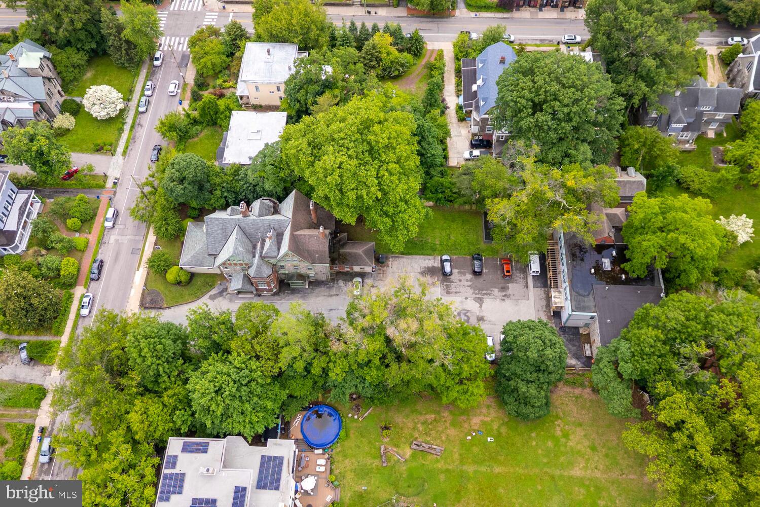 GERMANTOWN (WEST) - Commercial Sale