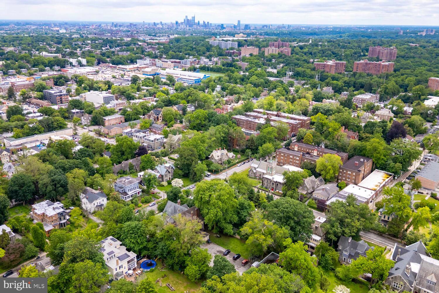 GERMANTOWN (WEST) - Commercial Sale