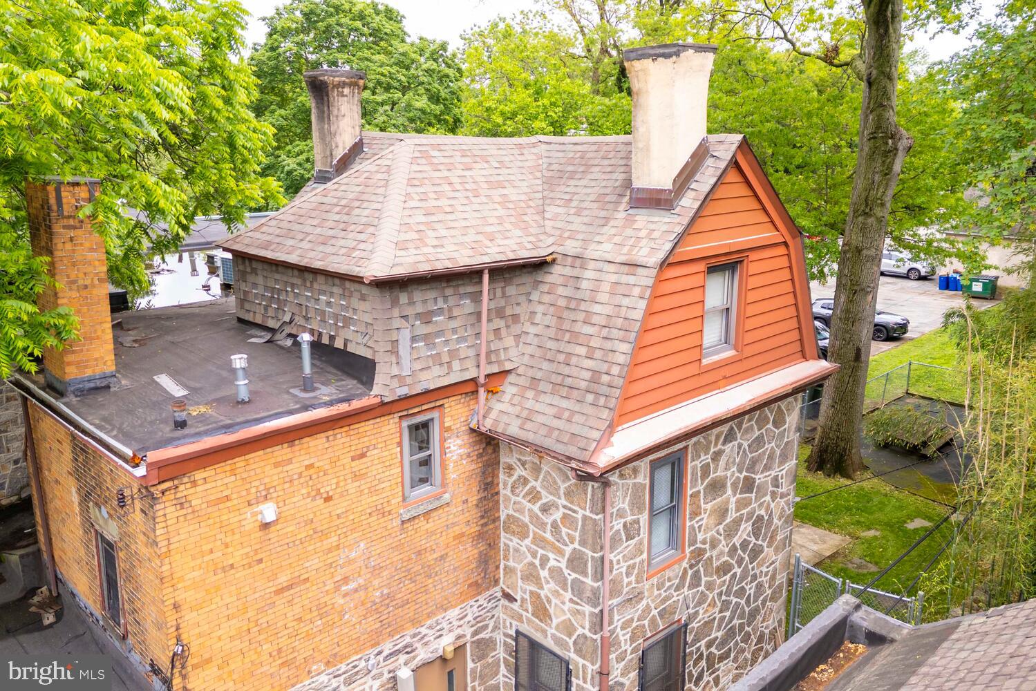 GERMANTOWN (WEST) - Commercial Sale