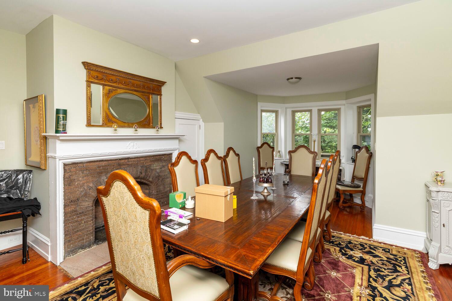 GERMANTOWN (WEST) - Commercial Sale