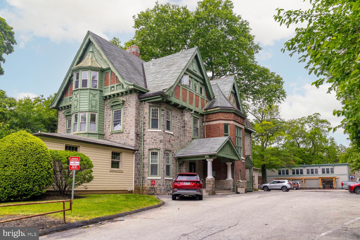 GERMANTOWN (WEST) - Commercial Sale