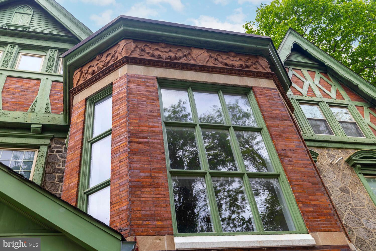 GERMANTOWN (WEST) - Commercial Sale