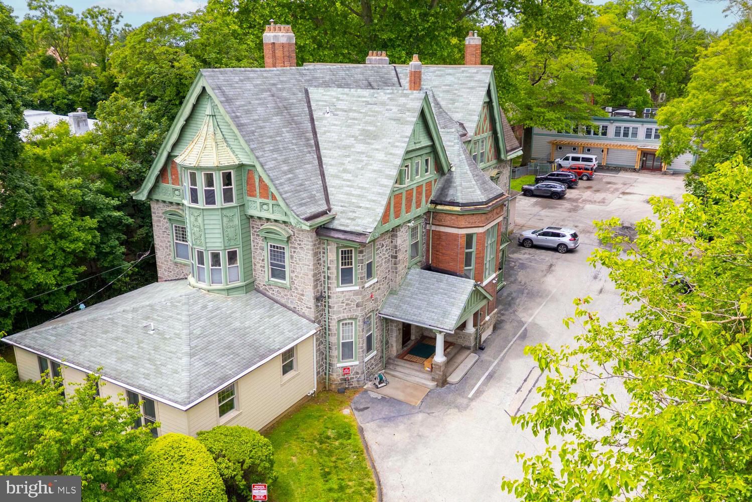 GERMANTOWN (WEST) - Commercial Sale