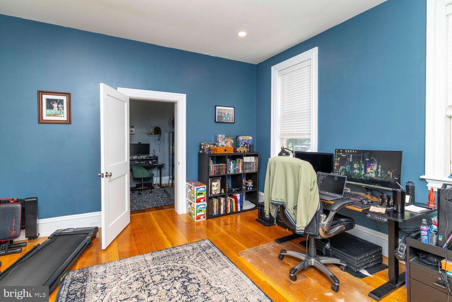 GERMANTOWN (WEST) - Commercial Sale
