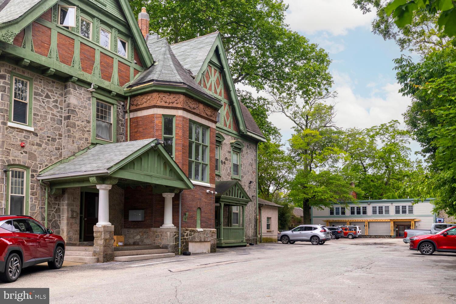 GERMANTOWN (WEST) - Commercial Sale