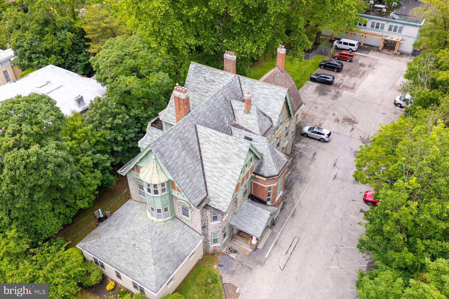 GERMANTOWN (WEST) - Commercial Sale