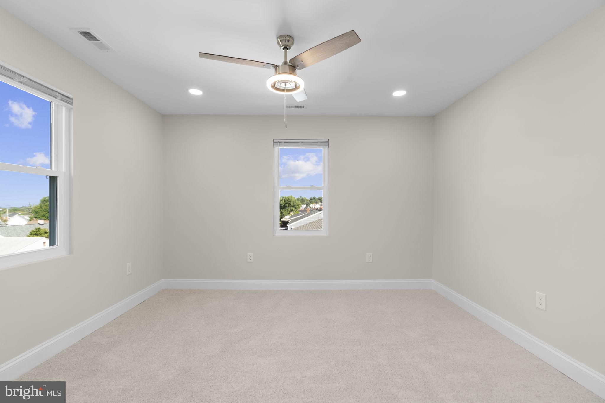 CATONSVILLE MANOR - Residential