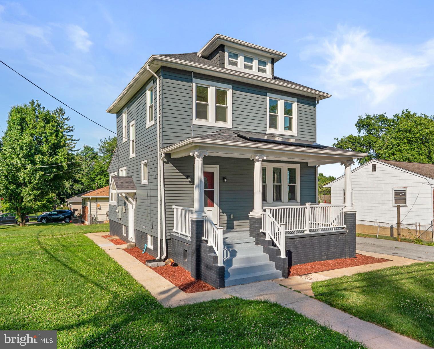 CATONSVILLE MANOR - Residential