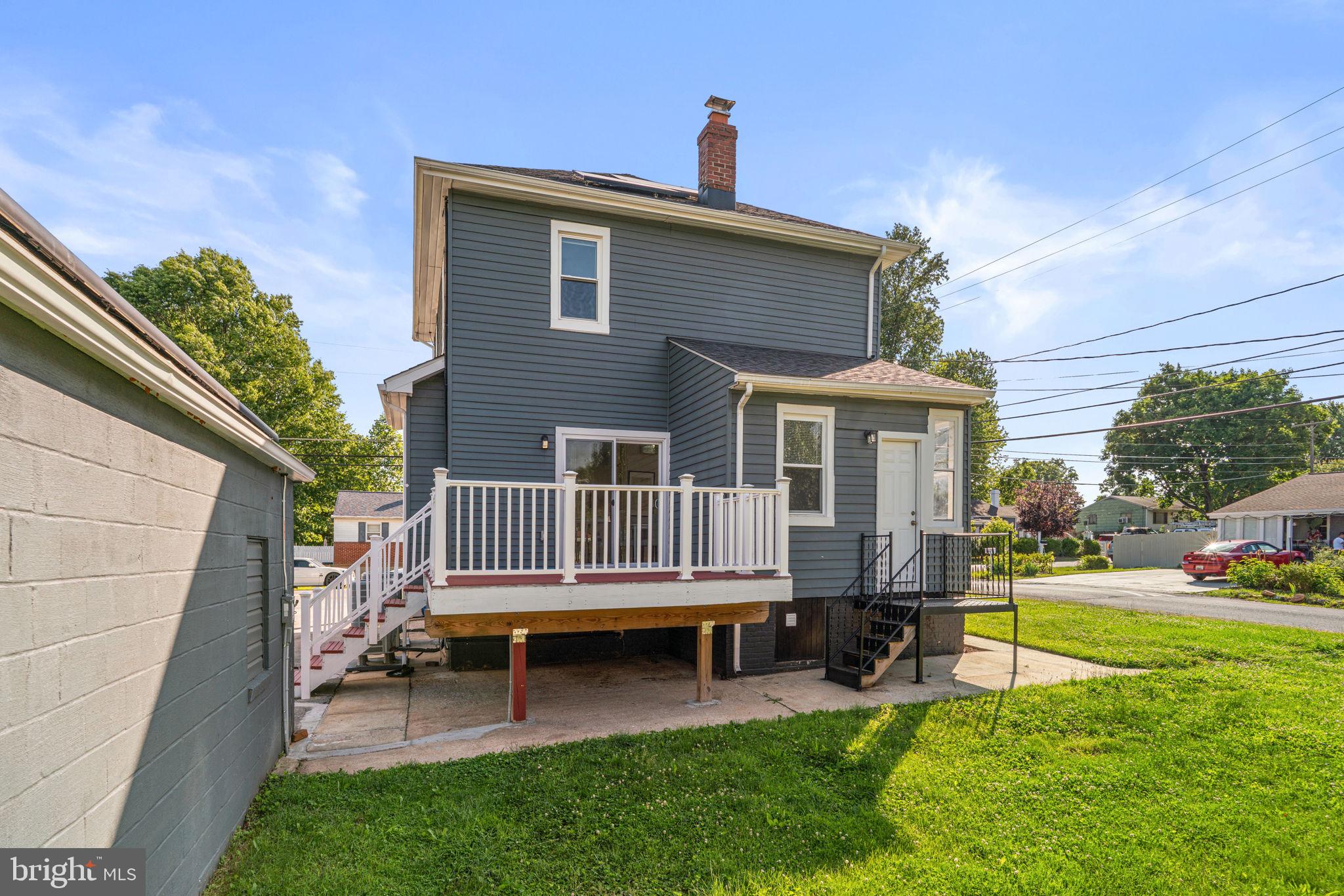 CATONSVILLE MANOR - Residential