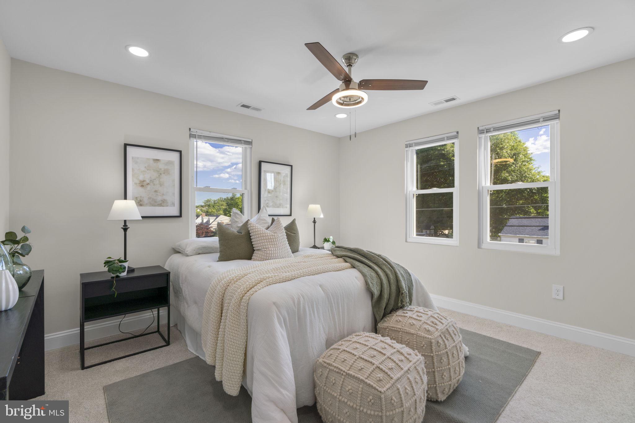 CATONSVILLE MANOR - Residential