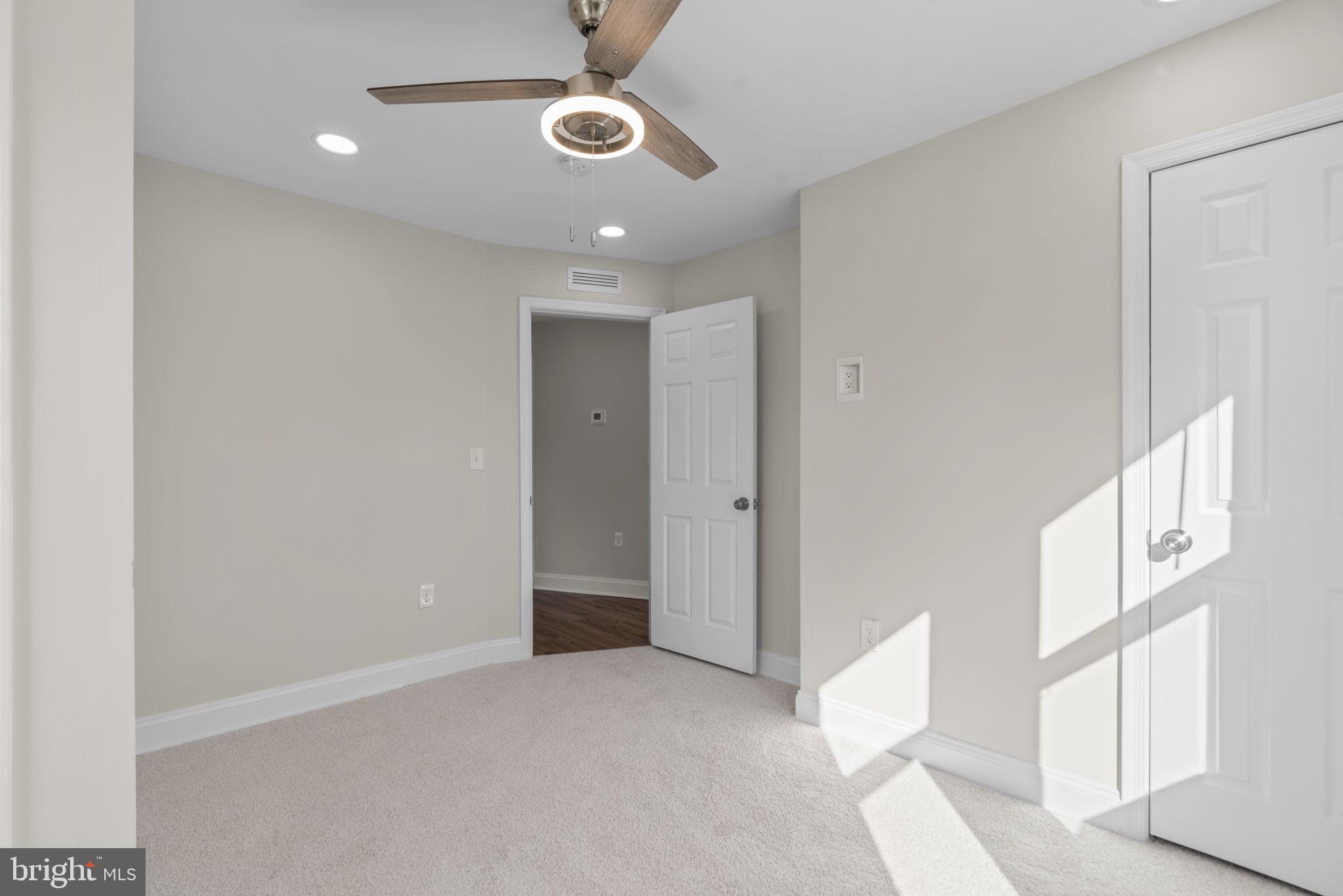CATONSVILLE MANOR - Residential