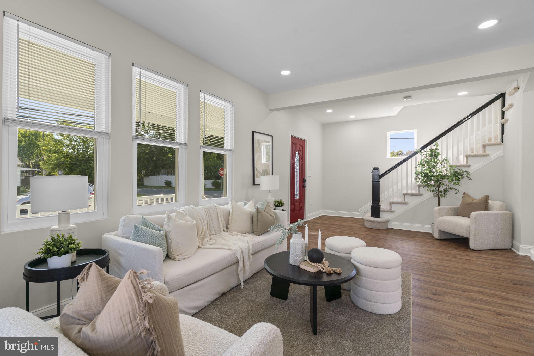CATONSVILLE MANOR - Residential
