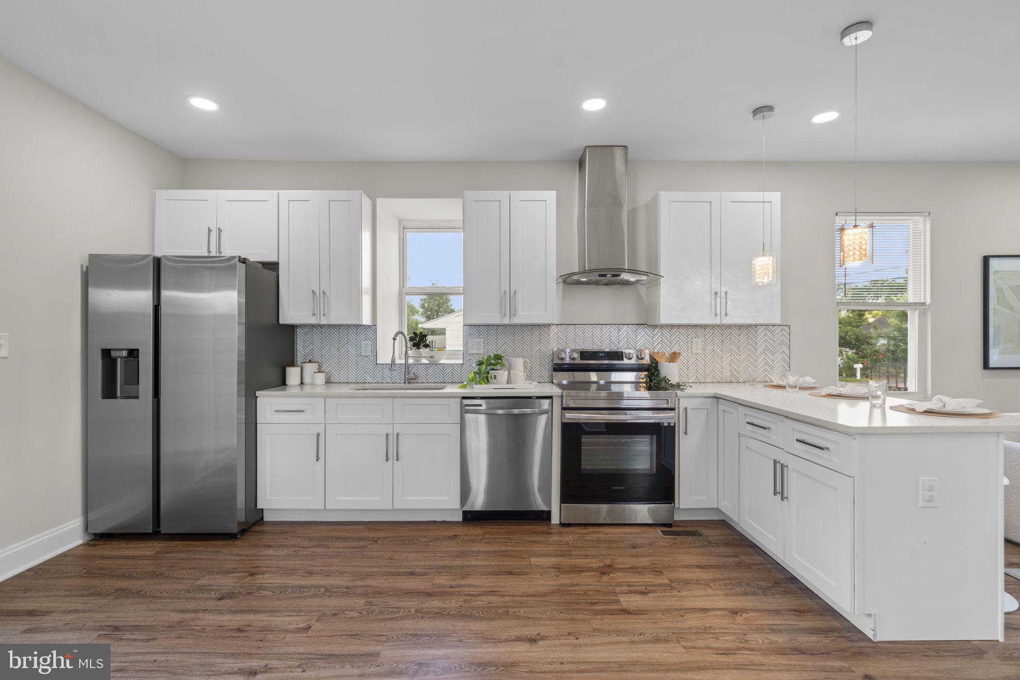 CATONSVILLE MANOR - Residential