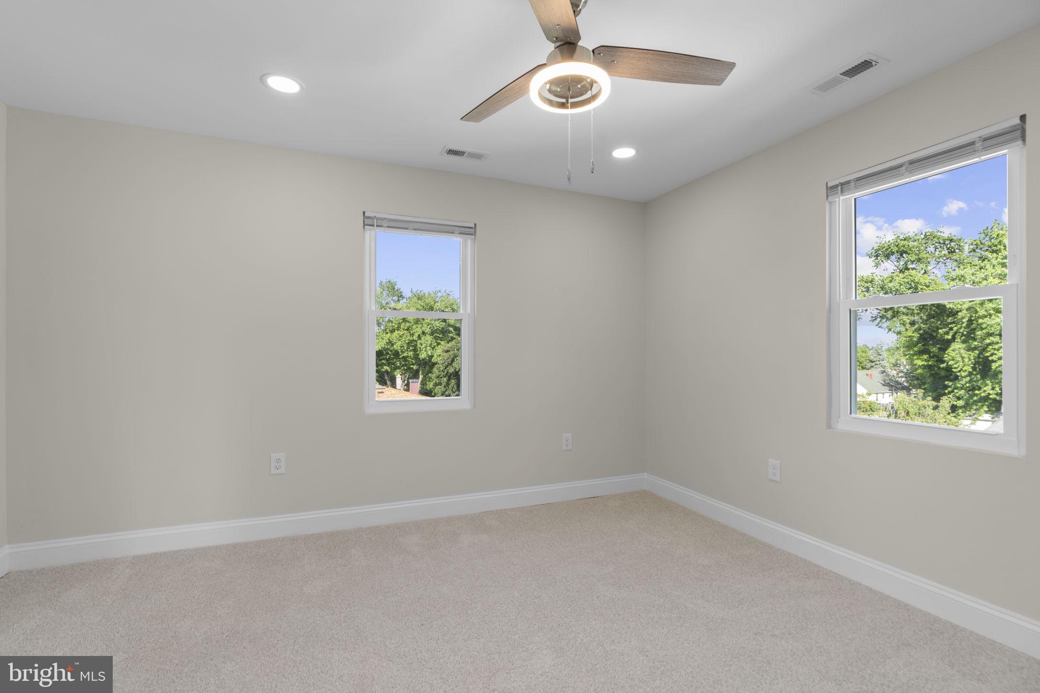 CATONSVILLE MANOR - Residential