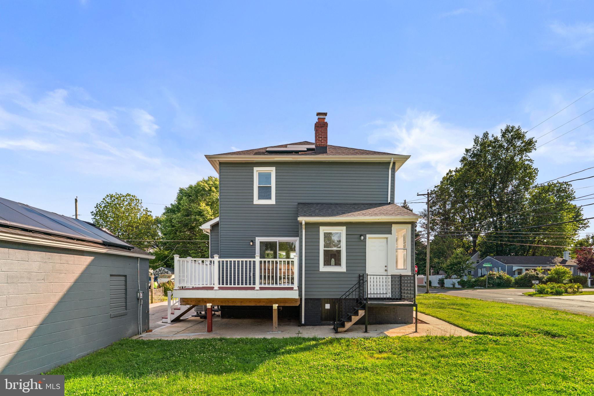 CATONSVILLE MANOR - Residential