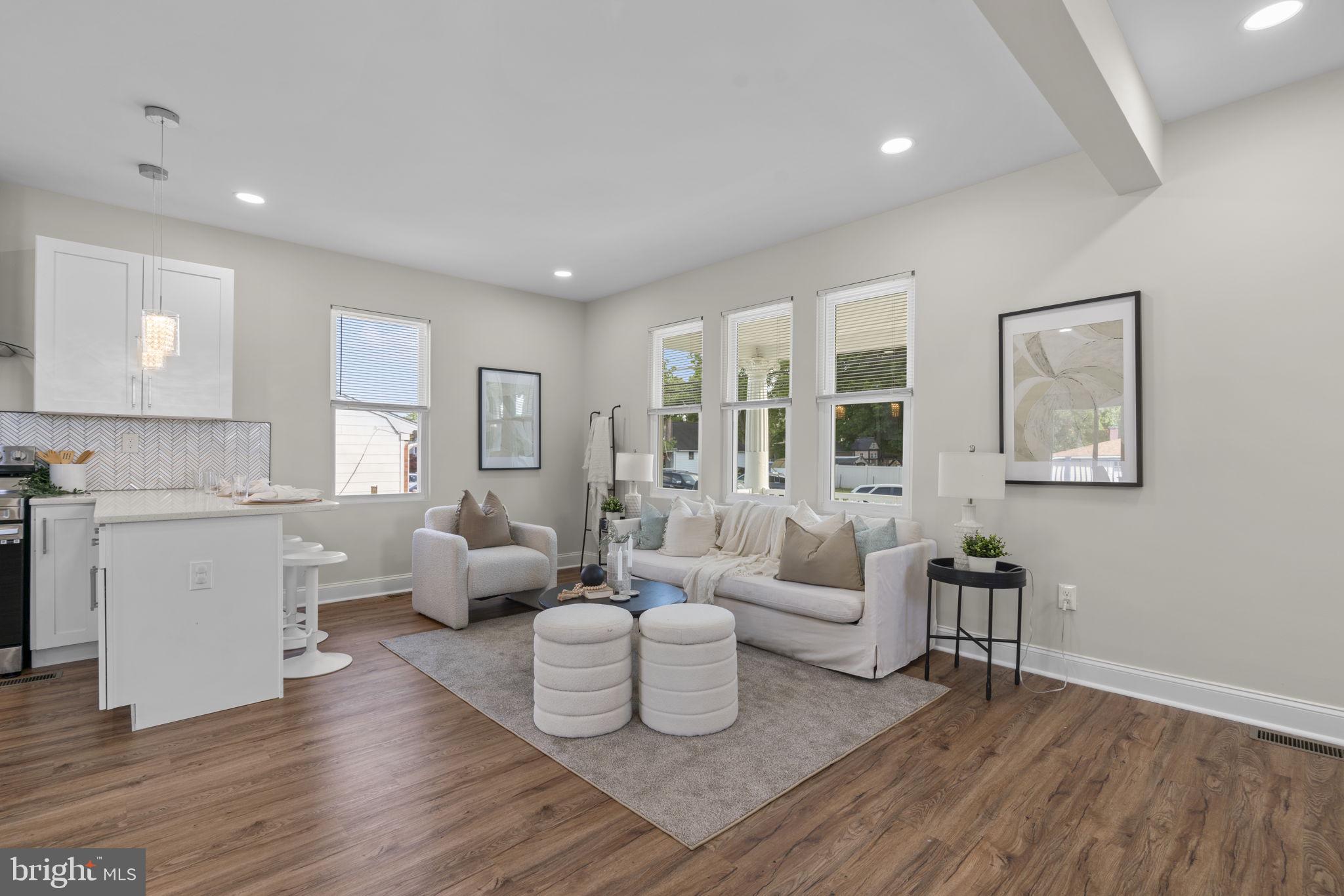 CATONSVILLE MANOR - Residential