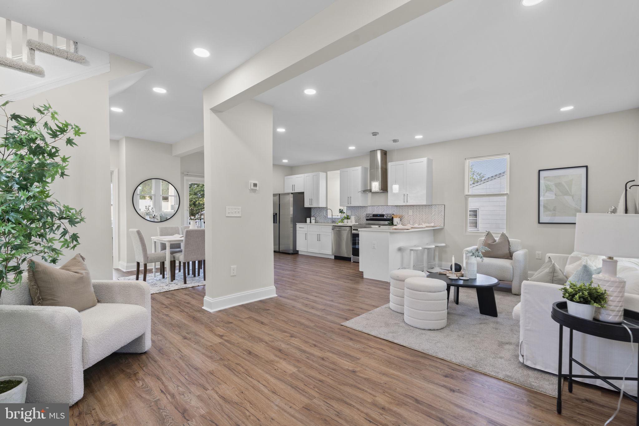 CATONSVILLE MANOR - Residential