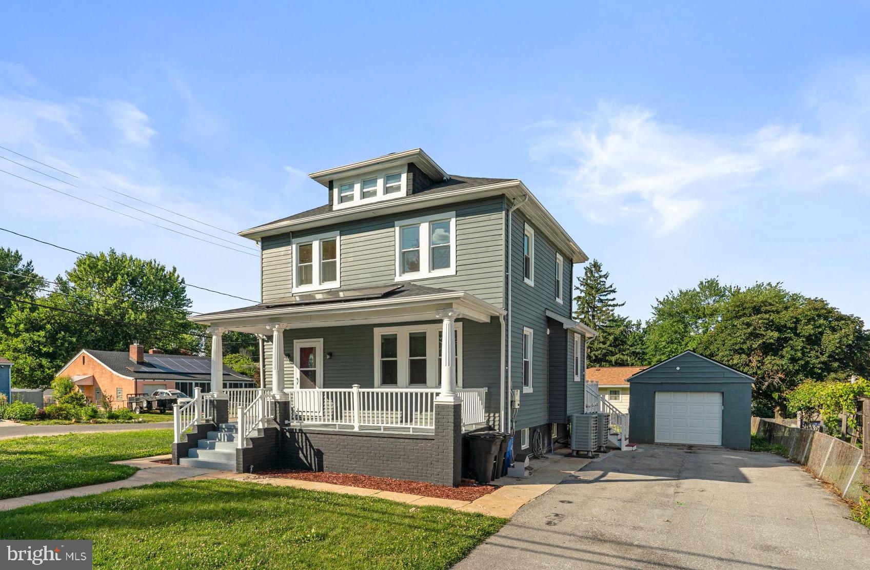 CATONSVILLE MANOR - Residential