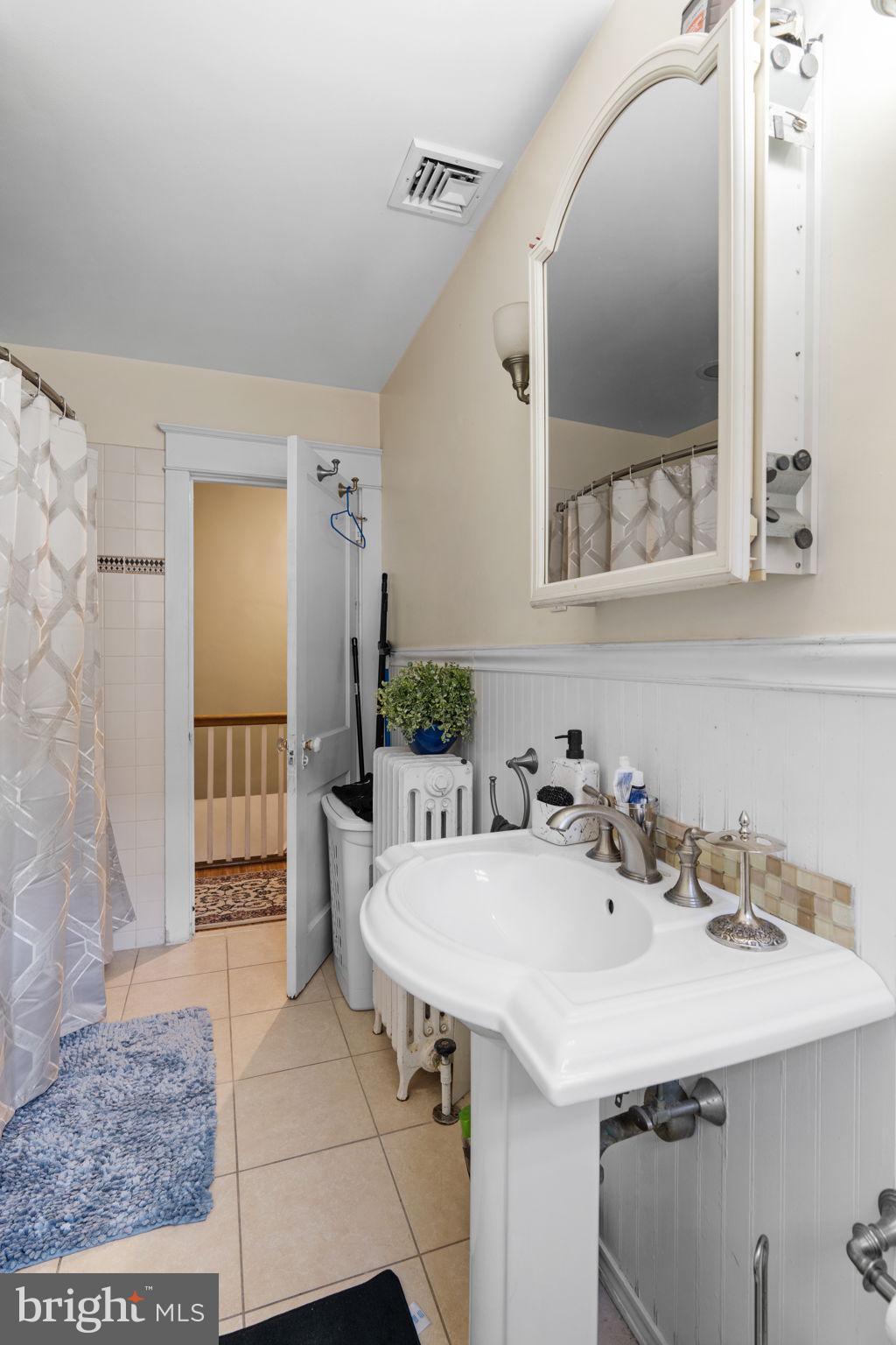 DREXEL HILL - Residential