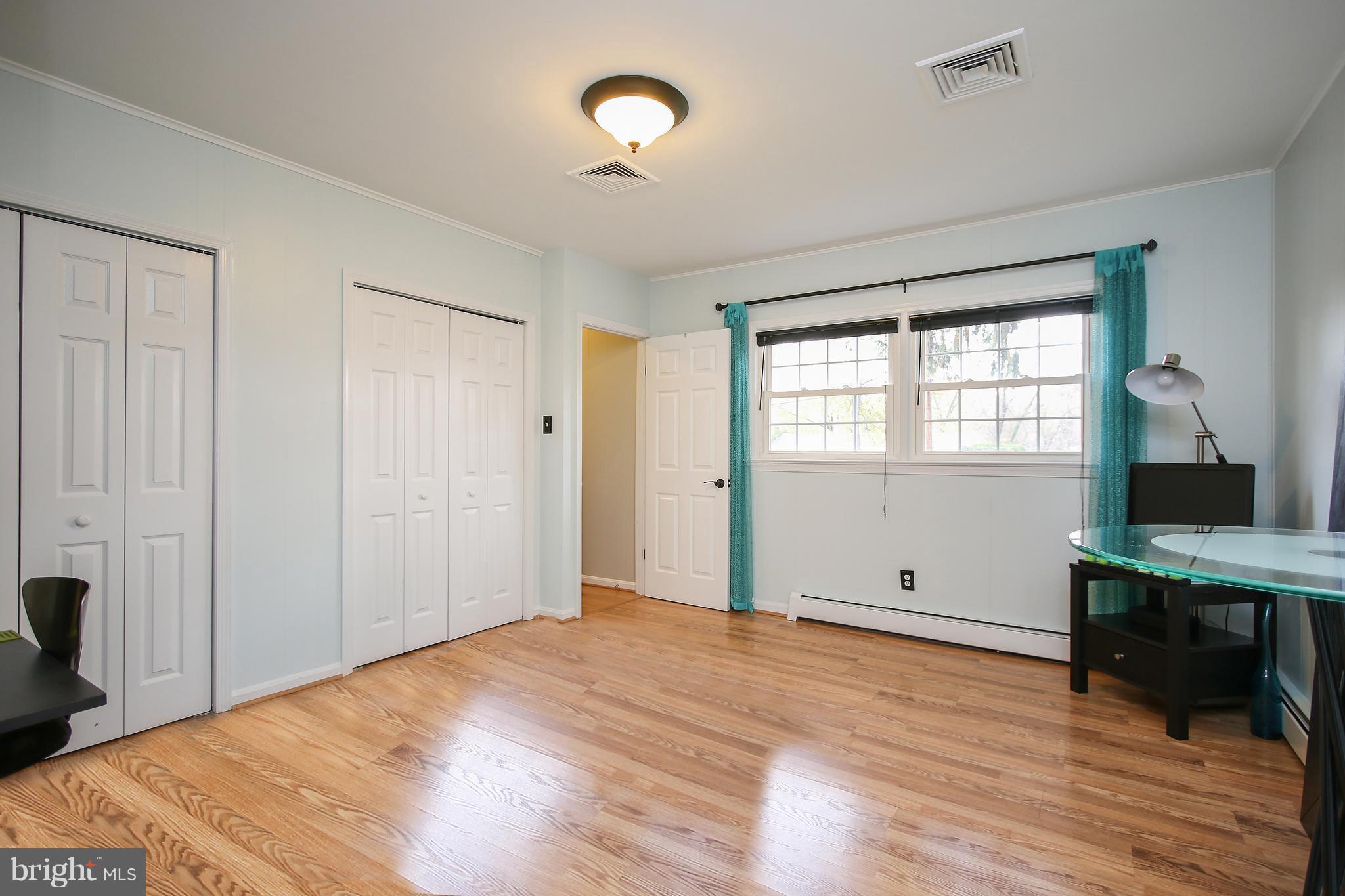 HUNGERFORD - Residential
