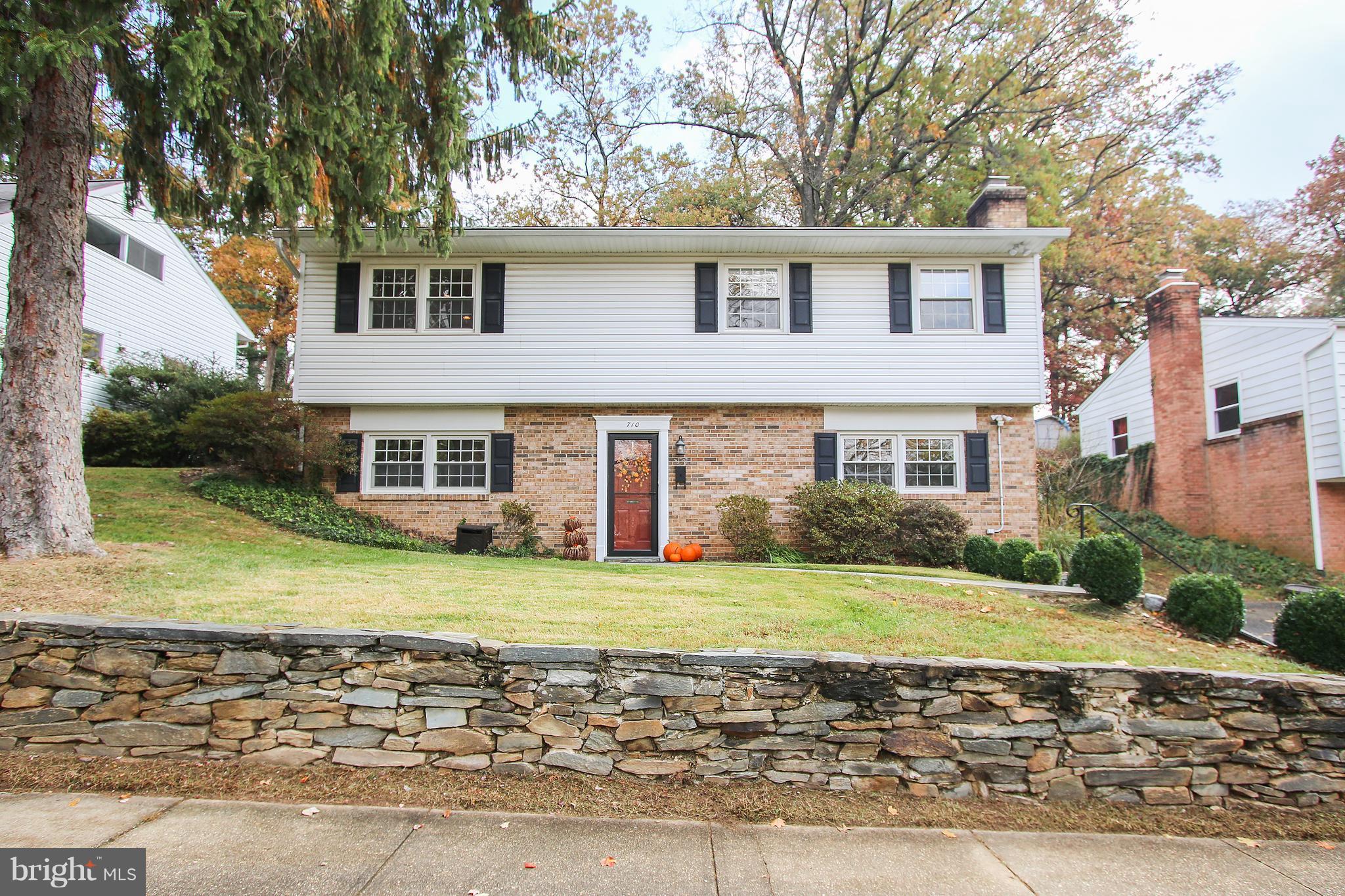 Stunning single family in the heart of Rockville! Beautifully renovated w/ 4BR/3BA and new AC! LL lg FR w/ FP, additional BR and BA, laundry area w/ new washer/dryer. ML w/ HW floors, custom kitchen featuring granite counters, carrera marble back splash, and ss appliances. MBR w/ sitting area, ensuite, addition w/ custom shades. Lg slate stone patio off kitchen. Walk to downtown Rockville!