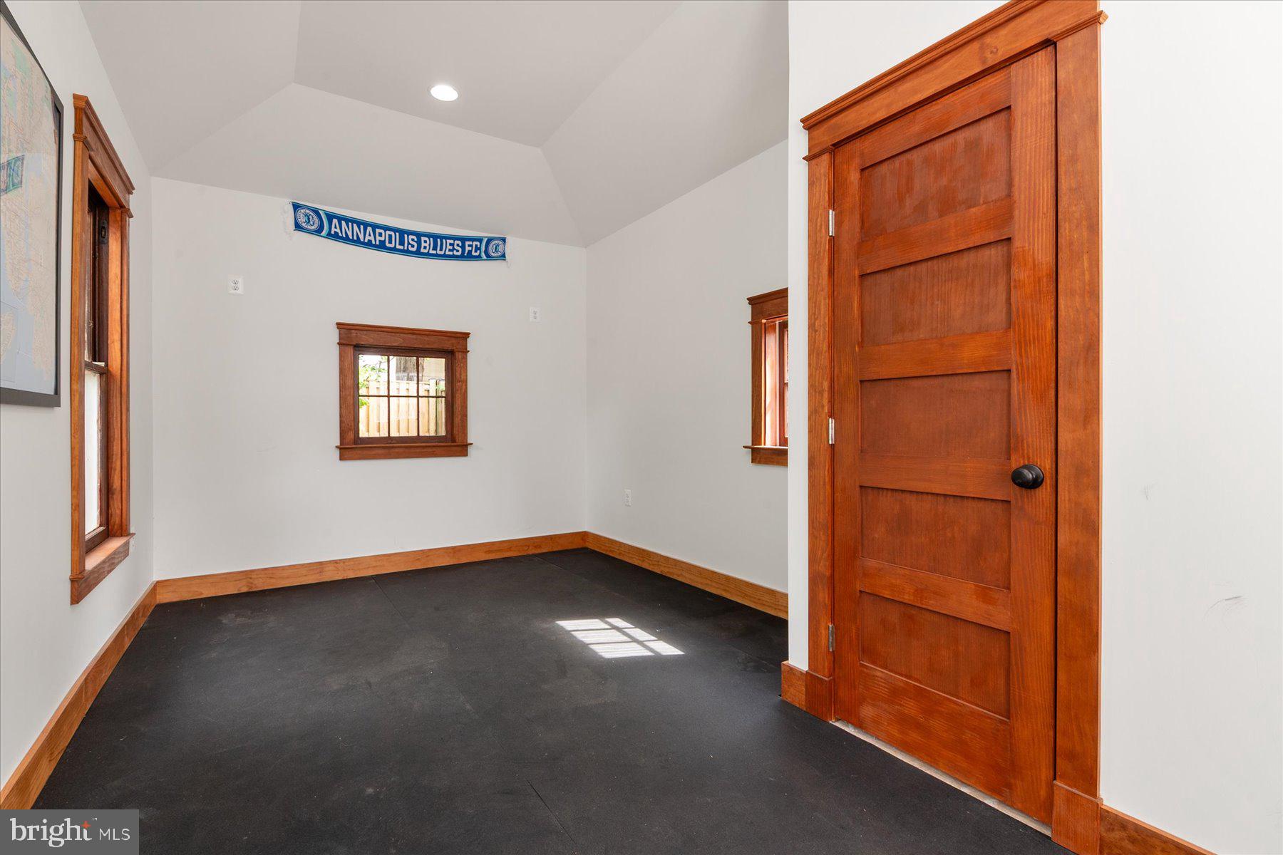 EASTPORT - Residential