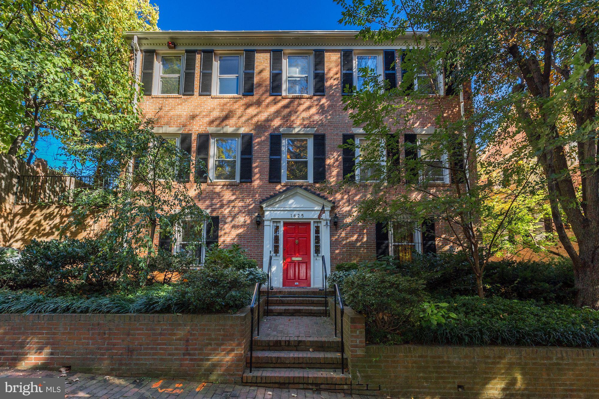 Stunning residence in Georgetown's East Village- coveted historic blocks! Entry Level w/ custom office, bedroom w/ en suite bath, and Family Room. Generous main level includes renovated Kitchen and dining room/living room to patio. Upper Level features stunning Master Suite and 2 BR. Patio, large pool, and enchanting Garden perfect for elegant entertaining. ONE CAR GARAGE.