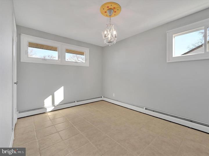 ROSLYN - Residential