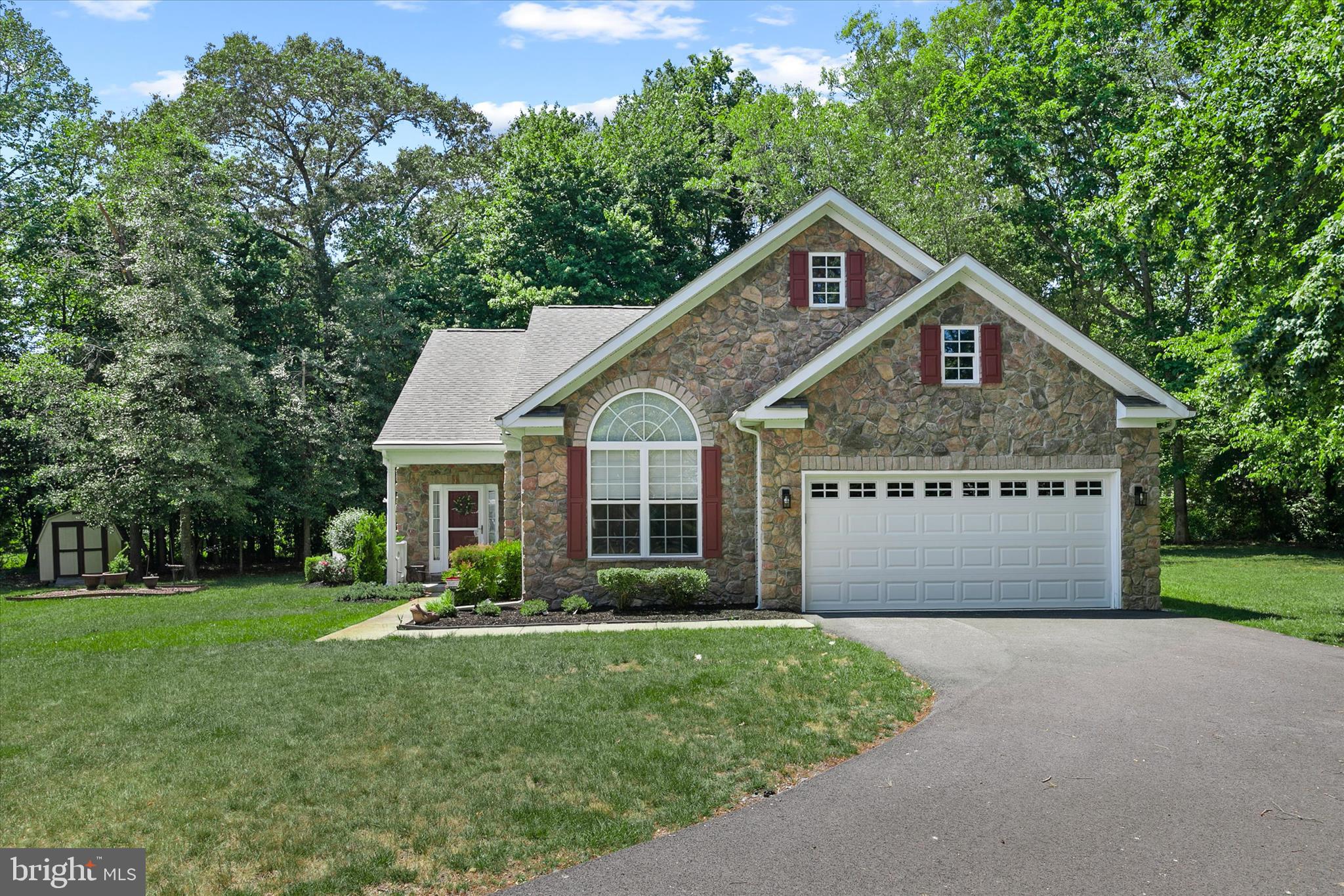 OAKMONT ESTATES - Residential