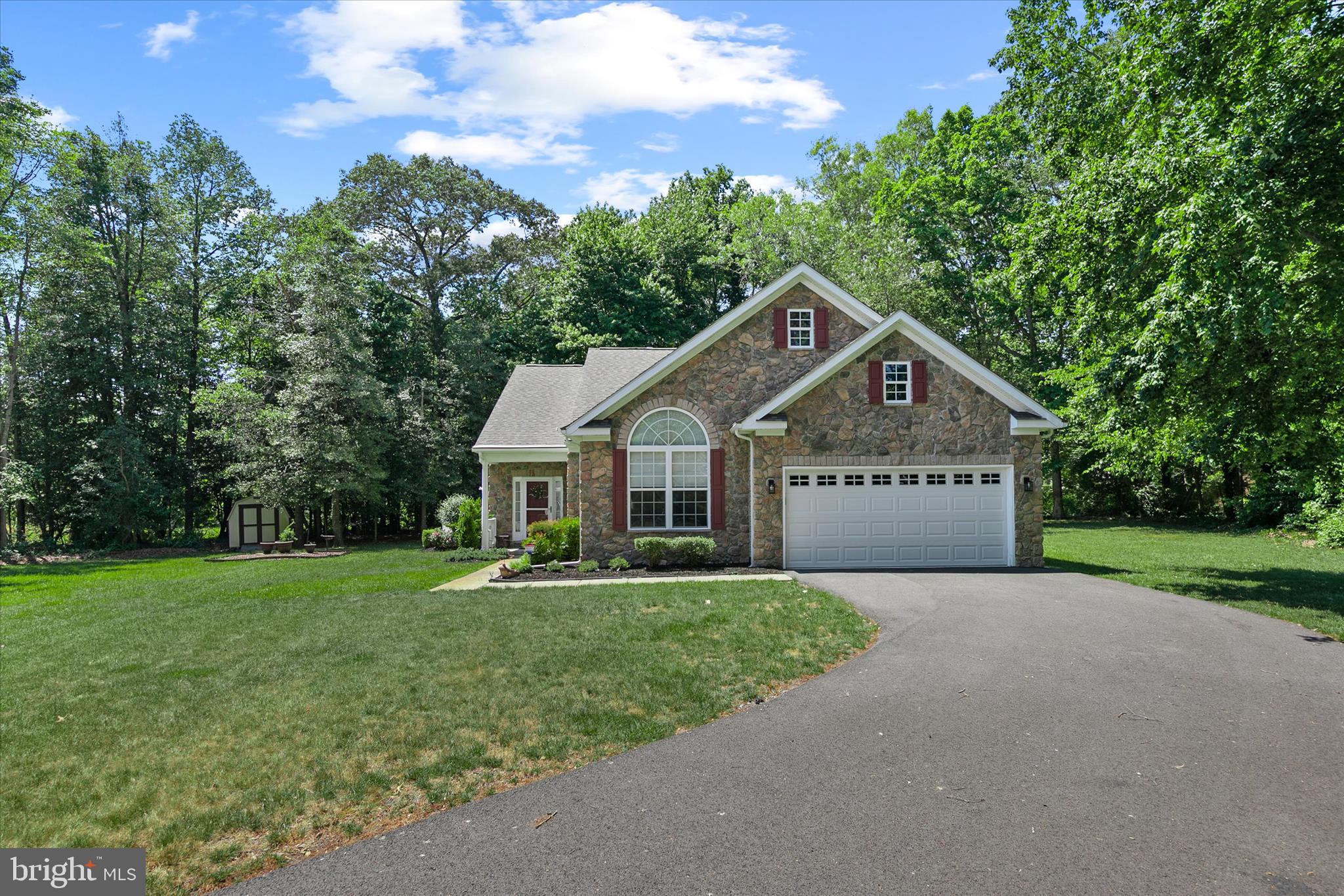 OAKMONT ESTATES - Residential