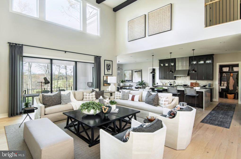 PARKSIDE VILLAGE - Residential