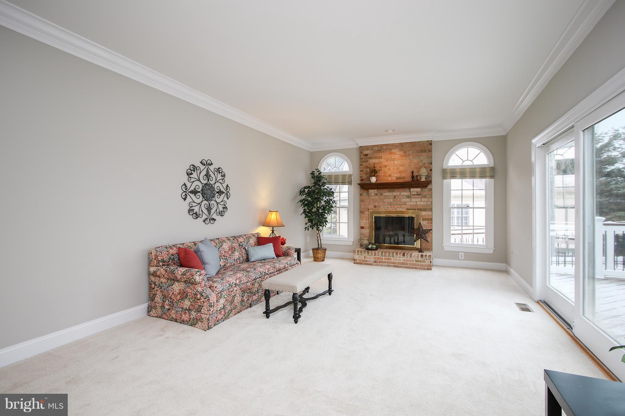 LAYTONSVILLE TOWN - Residential