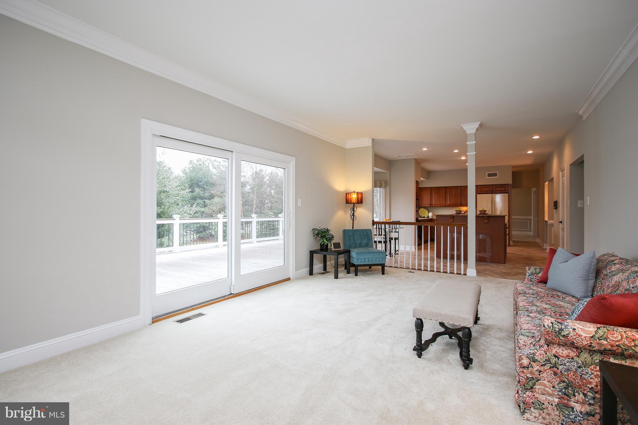 LAYTONSVILLE TOWN - Residential