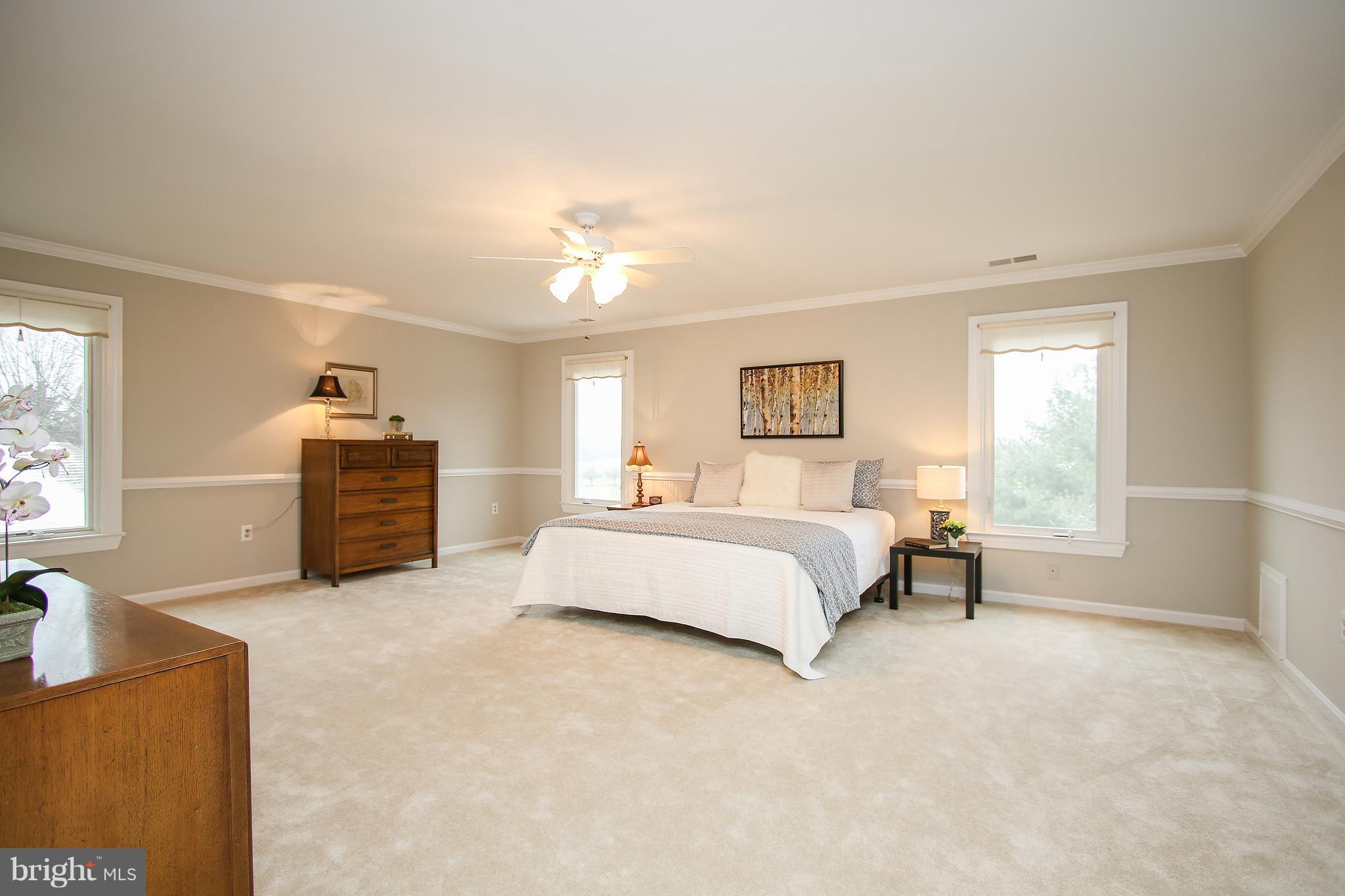 LAYTONSVILLE TOWN - Residential