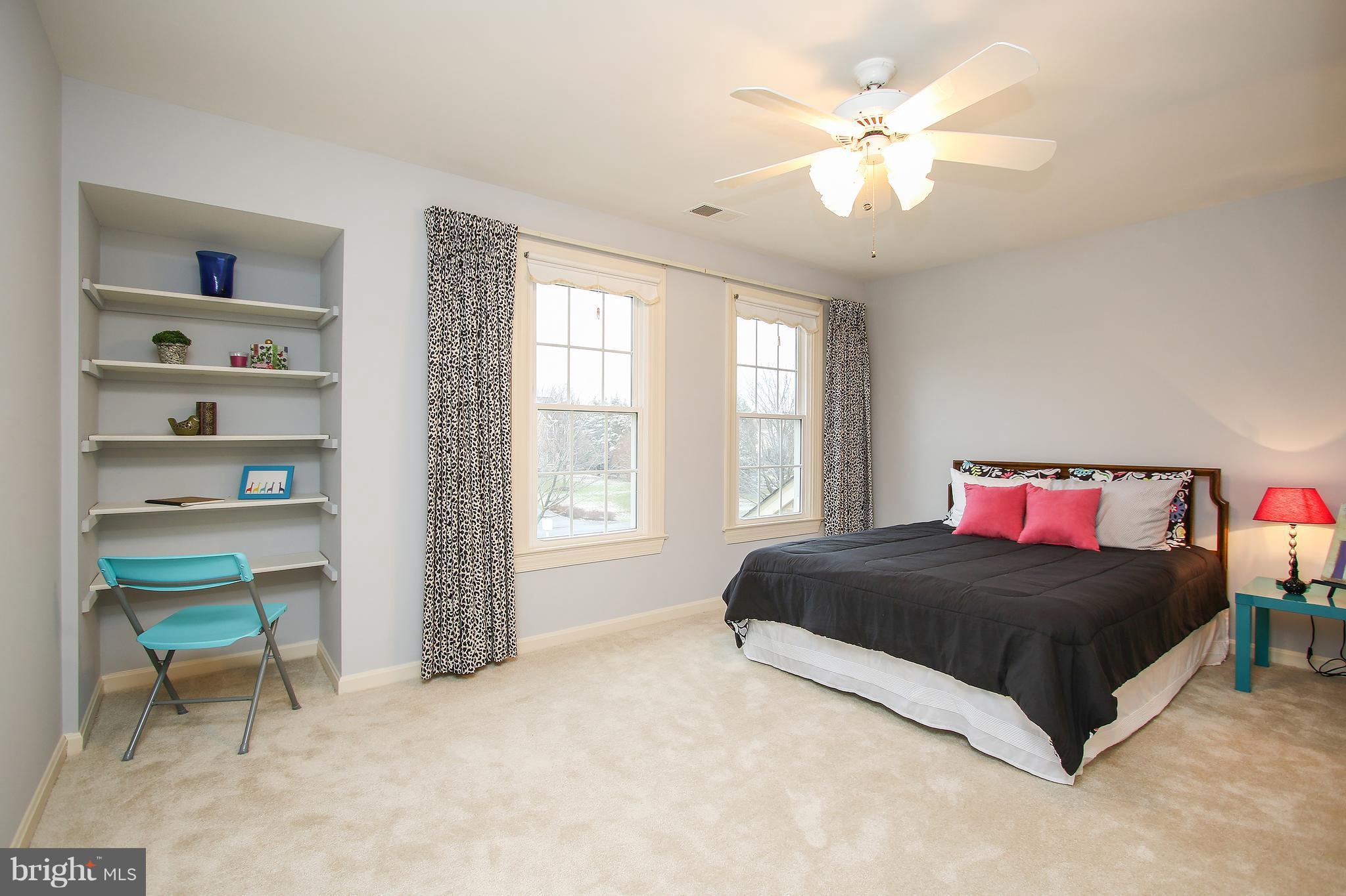 LAYTONSVILLE TOWN - Residential