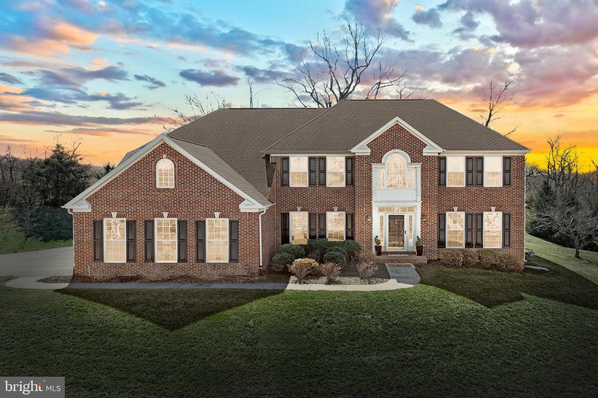 SUMMIT  RIDGE - Residential