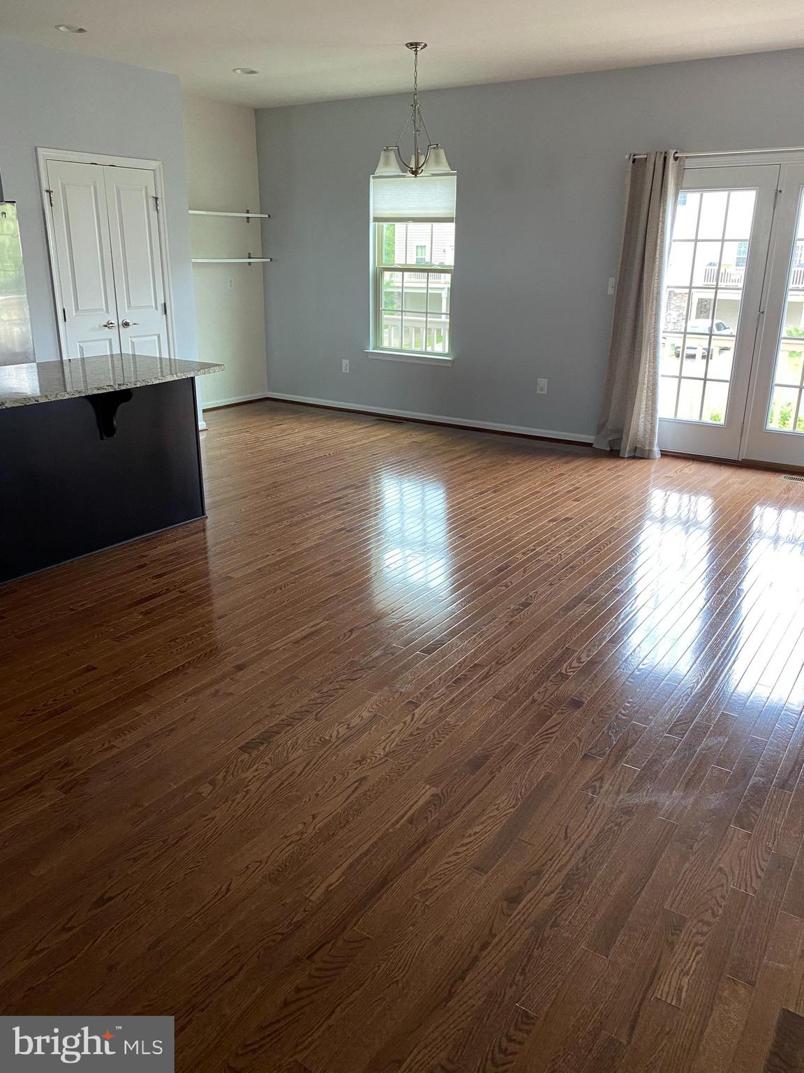 EMBREY MILL - Residential Lease
