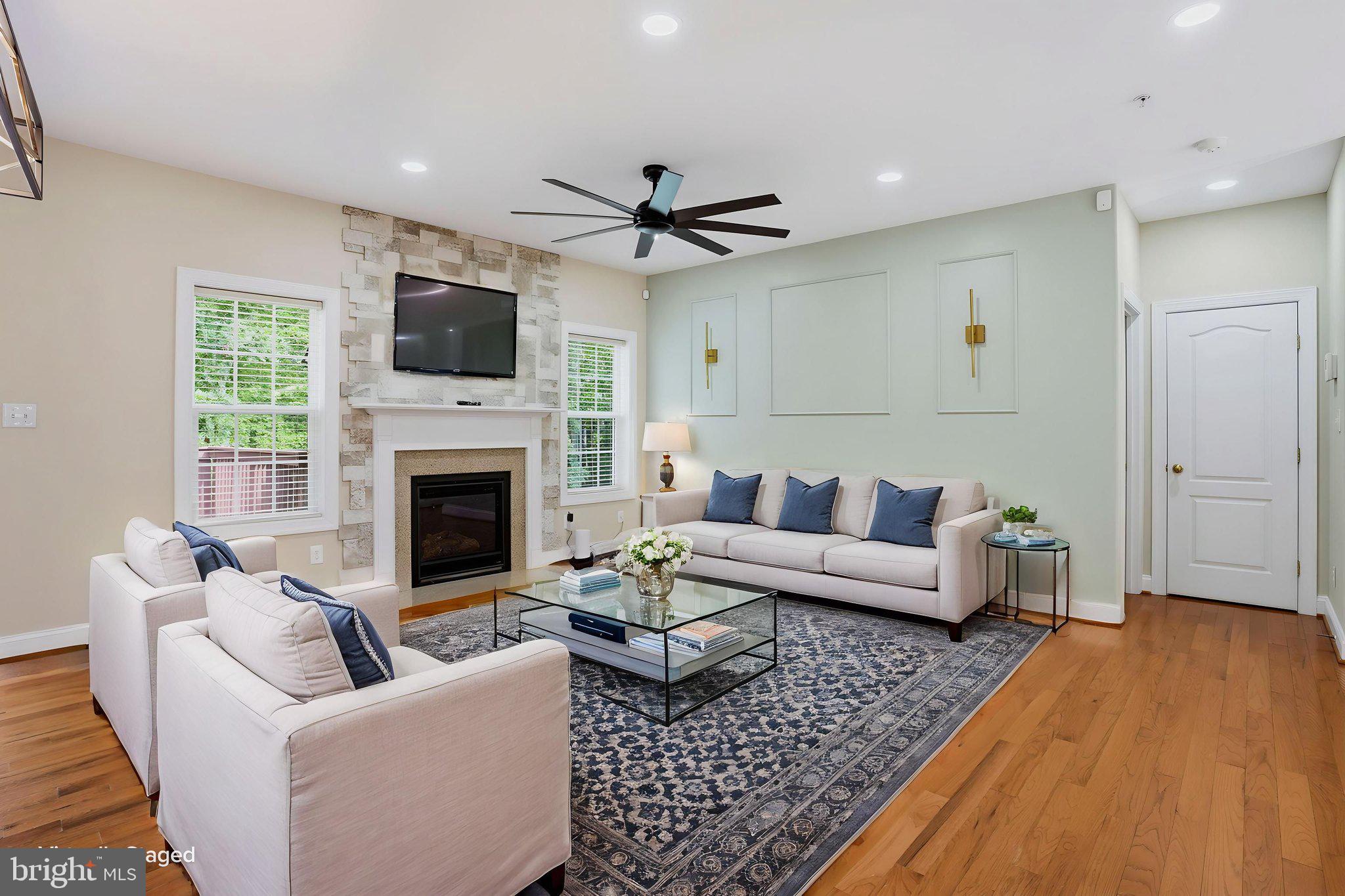 TOWN CREEK - Residential