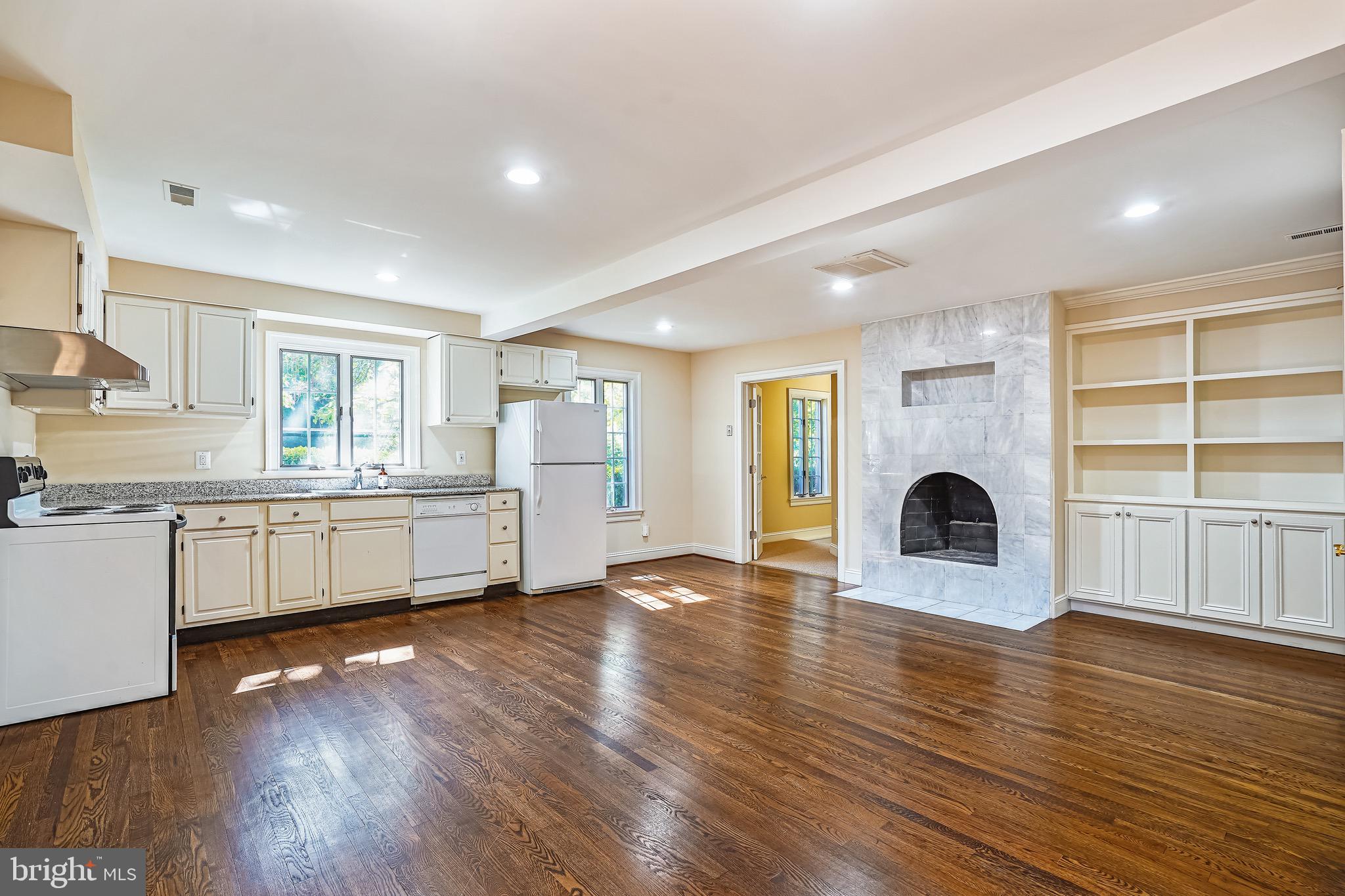 GREAT FALLS ESTATES - Residential
