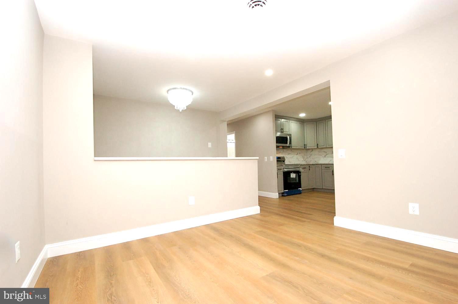MANHATTAN BEACH - Residential