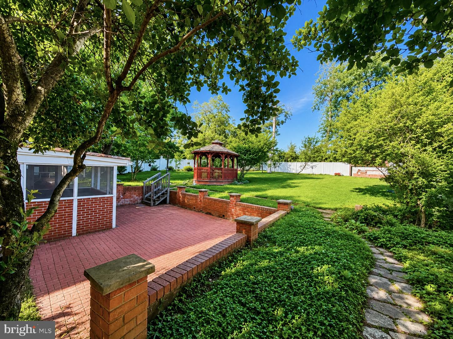 SLEEPY HOLLOW RUN - Residential