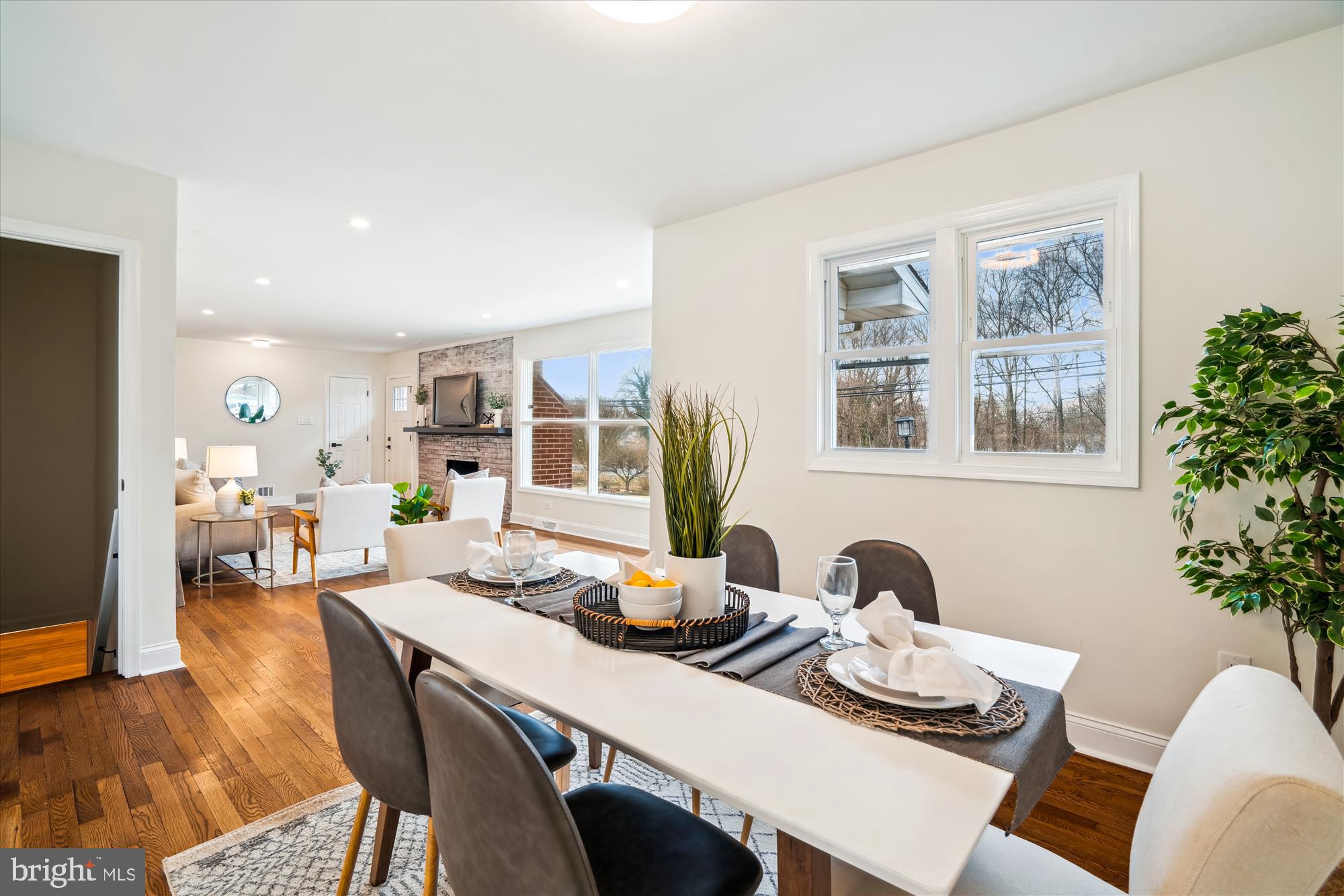 HOLMEHURST - Residential