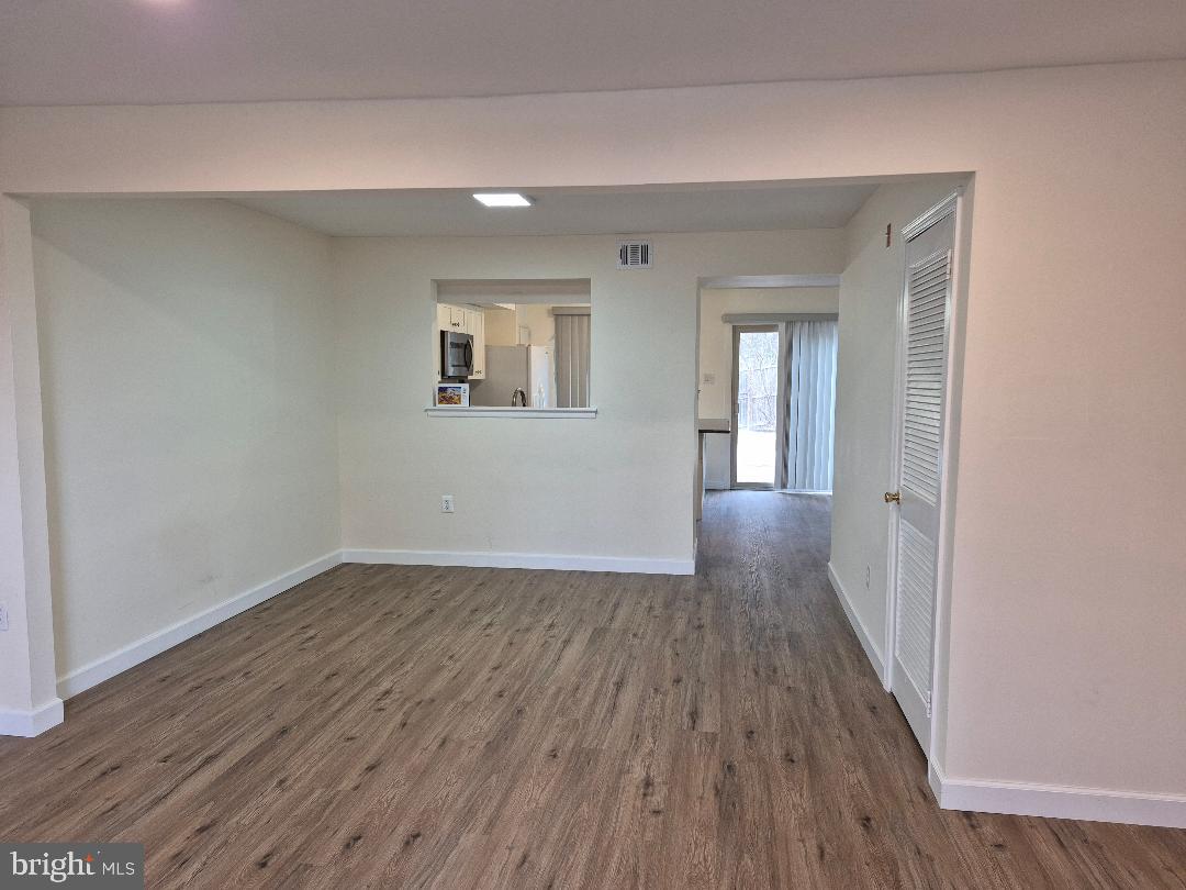 WOODSIDE VIL - Residential
