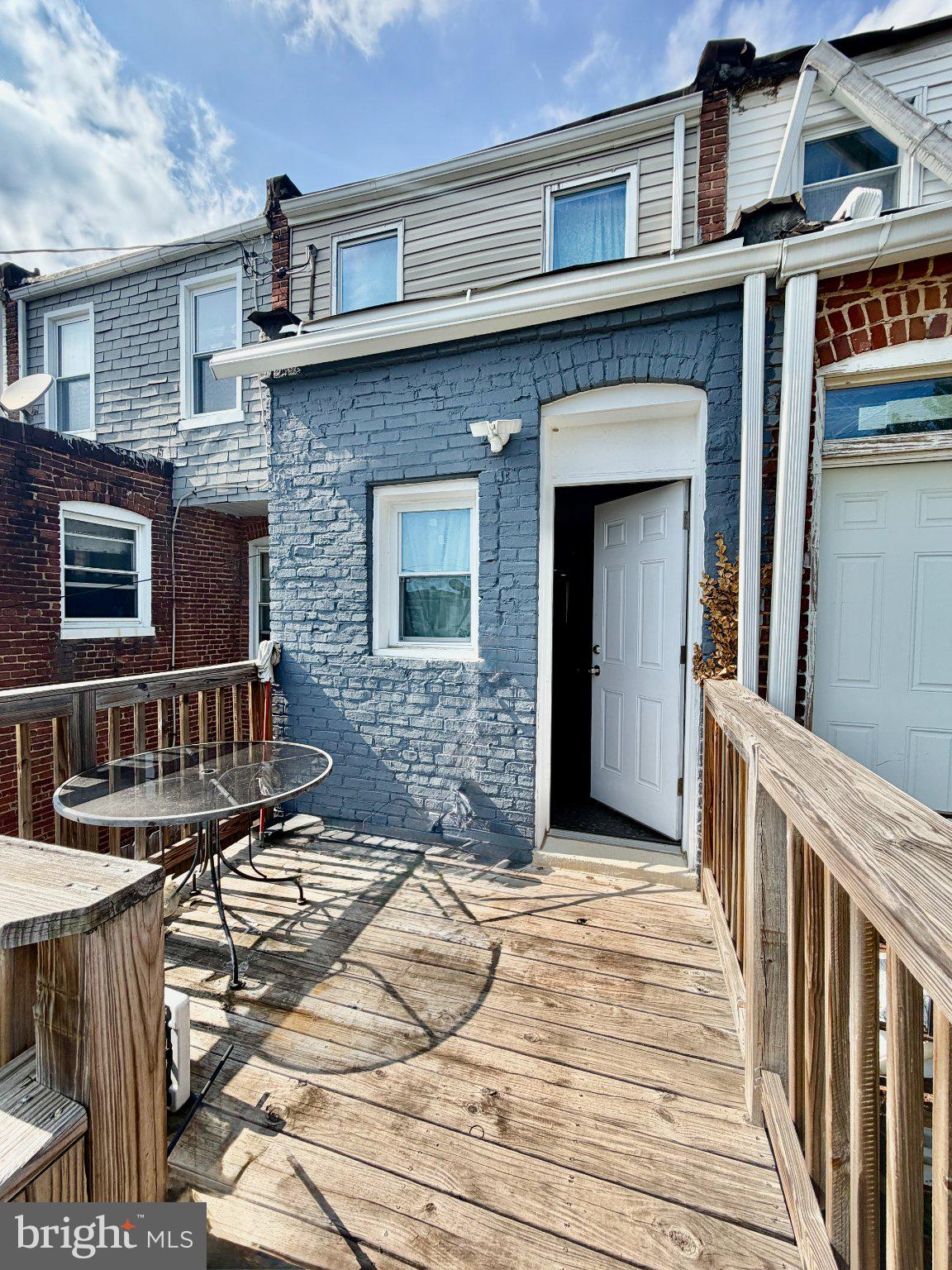 COLD SPRING NEWTOWN - Residential