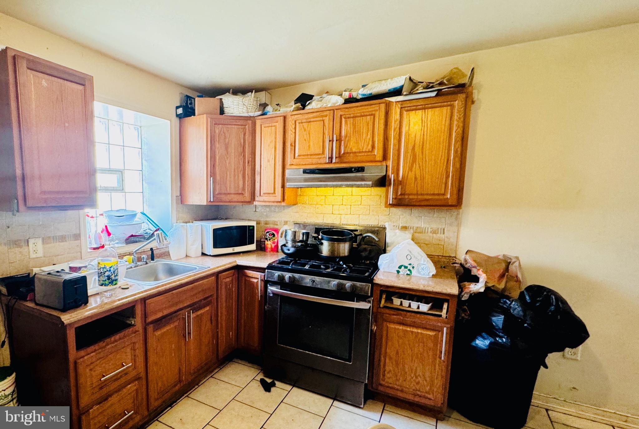 PHILADELPHIA (SOUTHWEST) - Residential