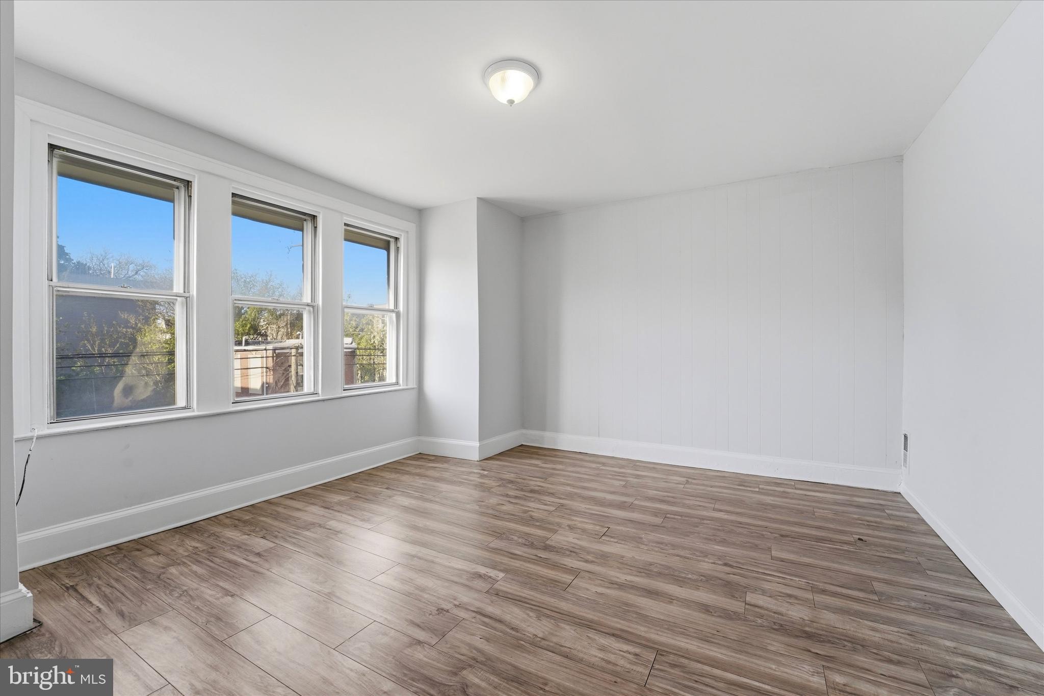 BELMONT - Residential
